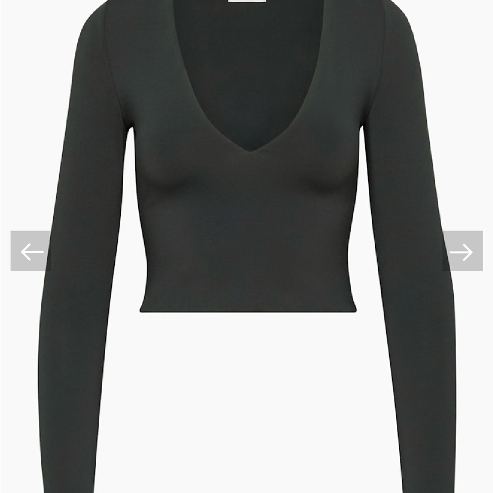 Babaton Black V-Neck Crop Top